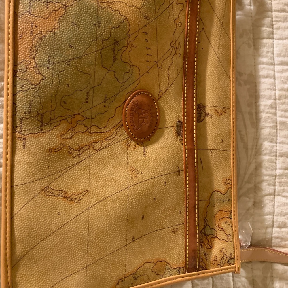 NWT Allan Edward Purse